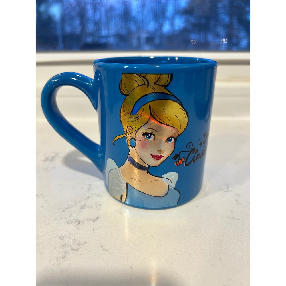 Disney Cinderella Blue Ceramic Coffee Mug 14oz Silver Buffalo‎ WRDP1932Z042015